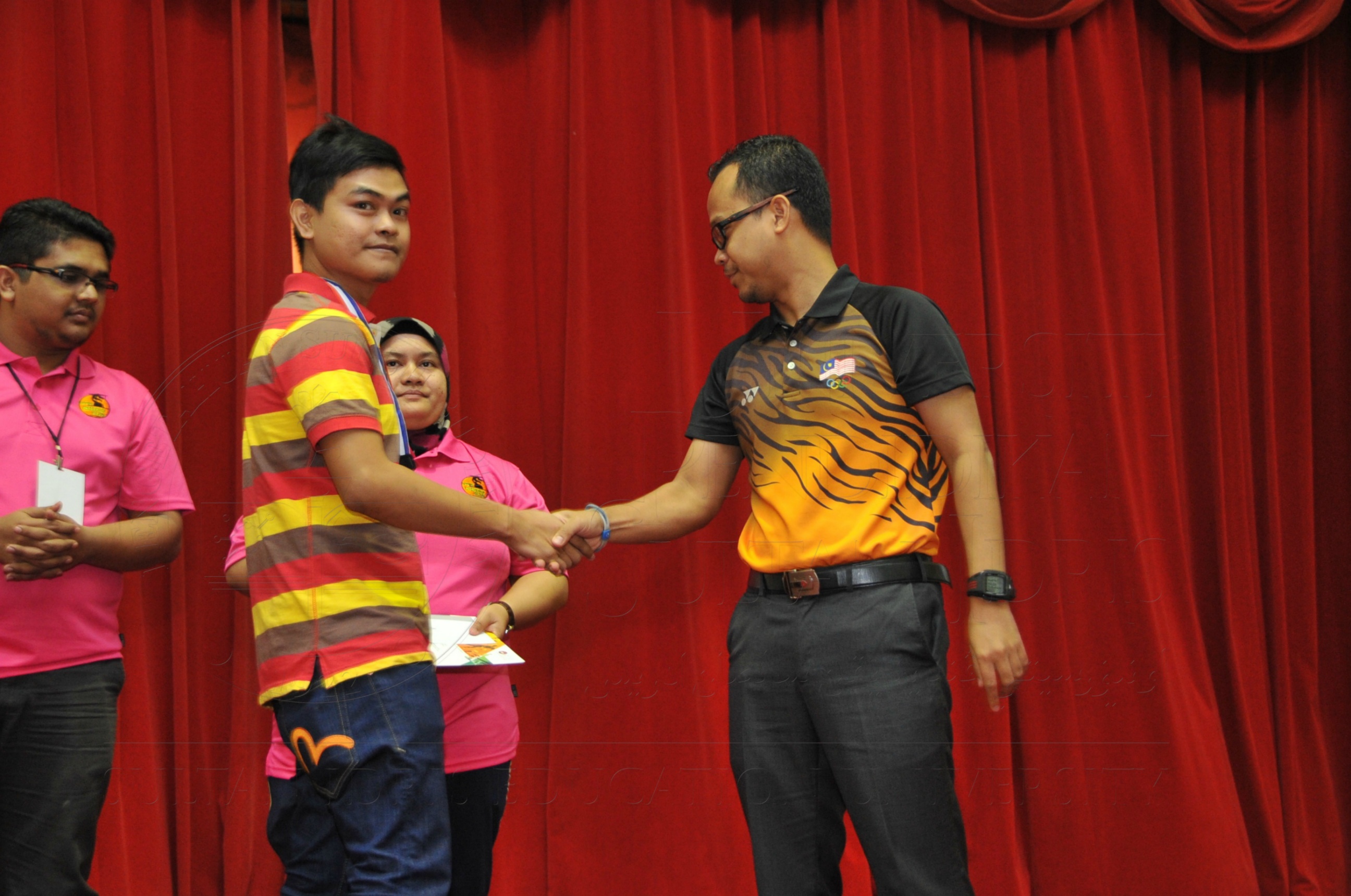 PRO15 158 CATUR HAS 9519